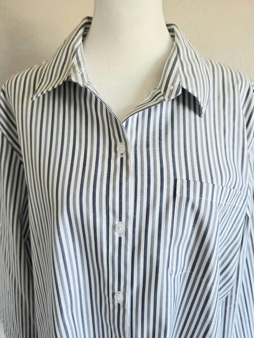 NEW Coldwater Creek Button Up Shirt Cotton White Gray Stripe Size L Long Sleeve